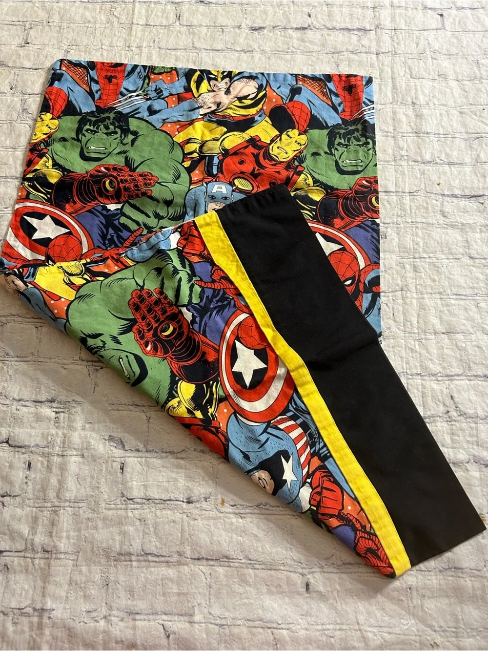 VINTAGE STYLE COTTON FABRIC CLASSIC MARVEL SUPERHEROES LIKE HULK PILLOW CASE (1)